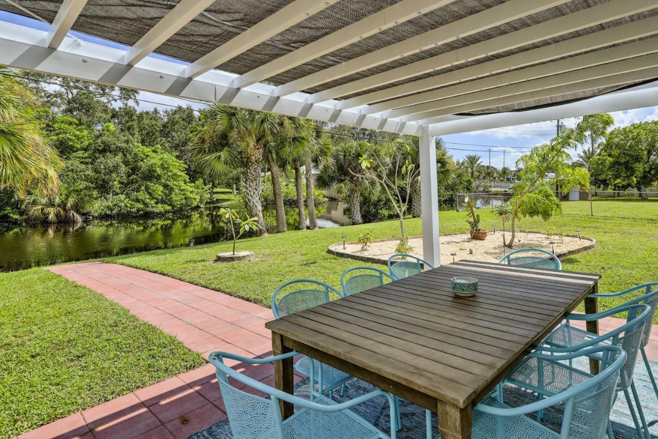 Merritt Island Home Fire Pit And Canal Access! Esterno foto